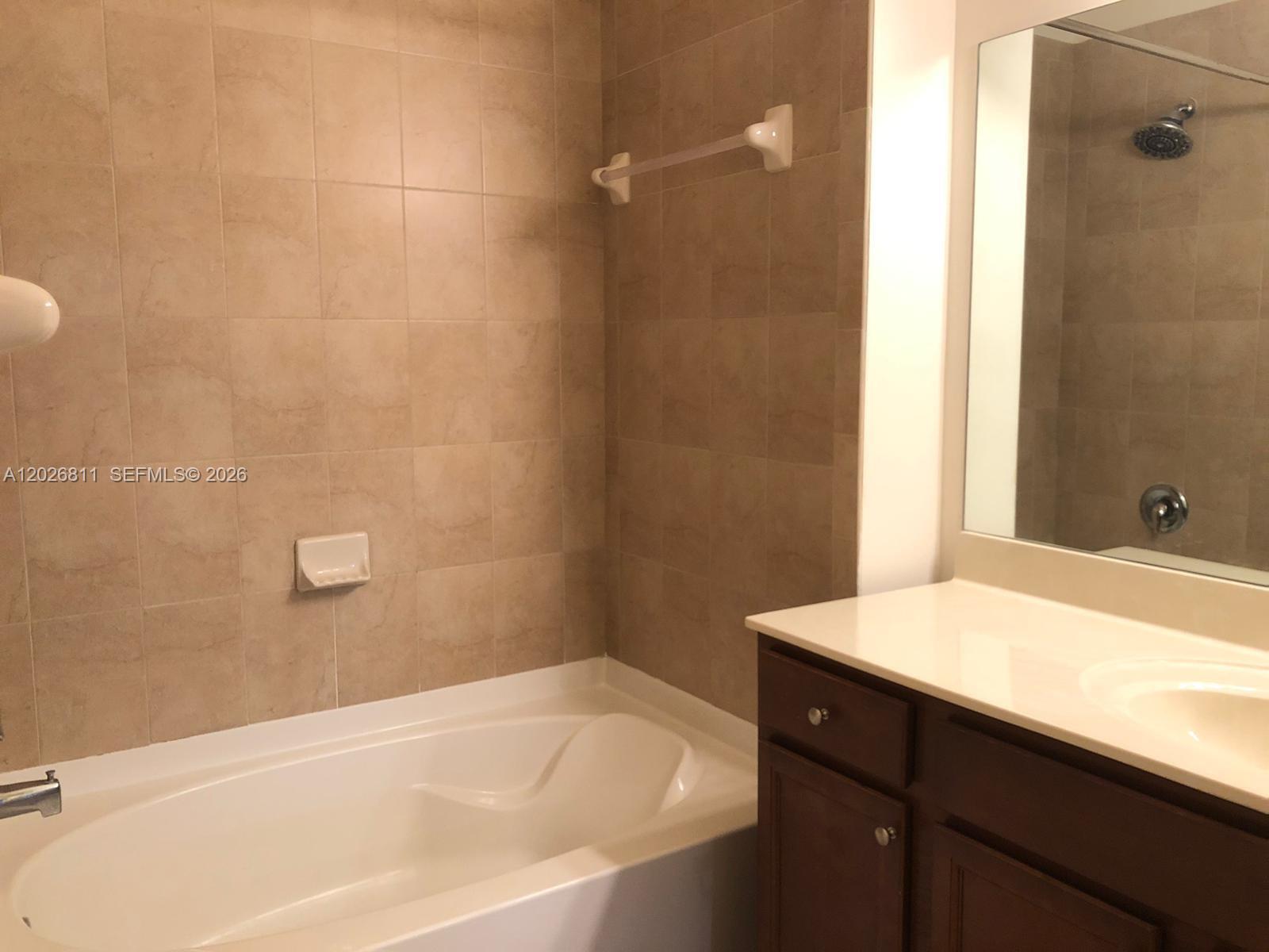 ST MAARTEN AT GRAND BAY C - Residential Lease