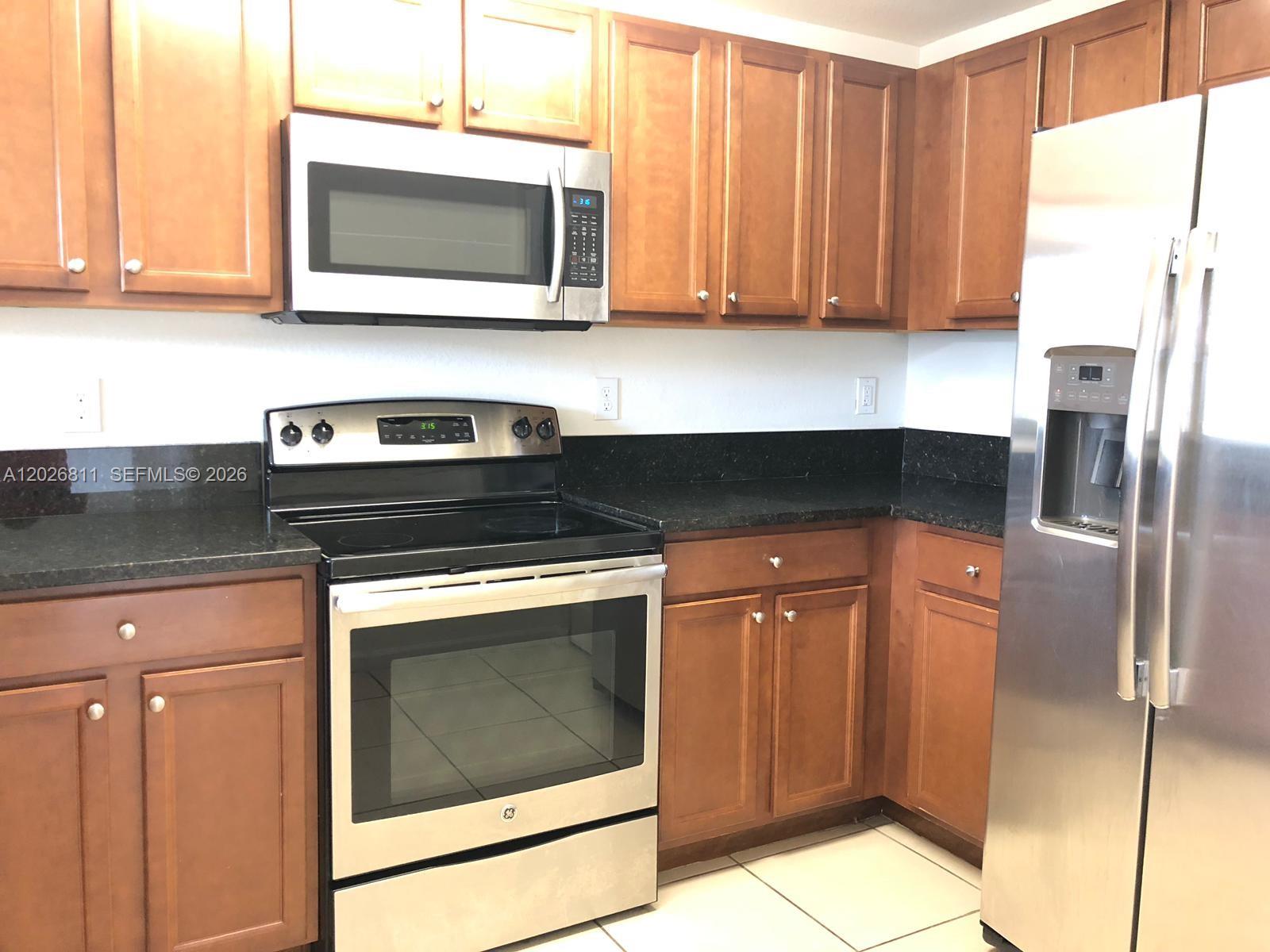 ST MAARTEN AT GRAND BAY C - Residential Lease