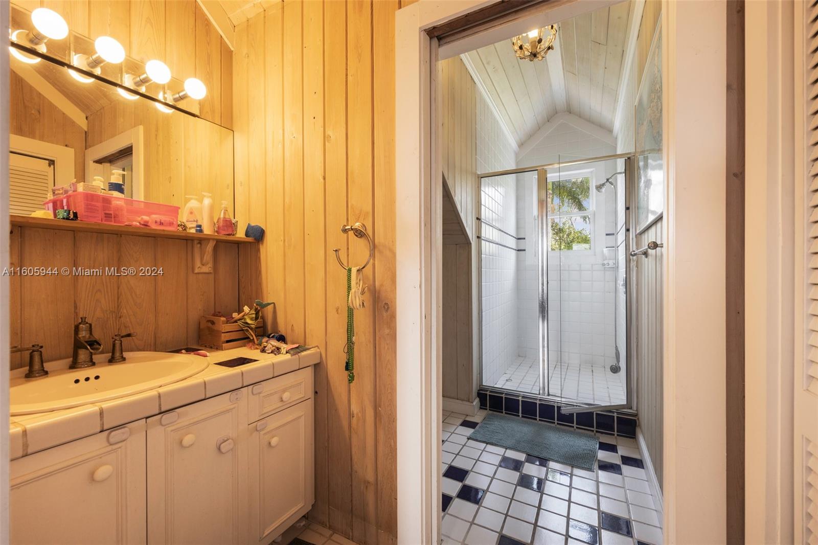 FELIX PARK HOME ACRES - Residential
