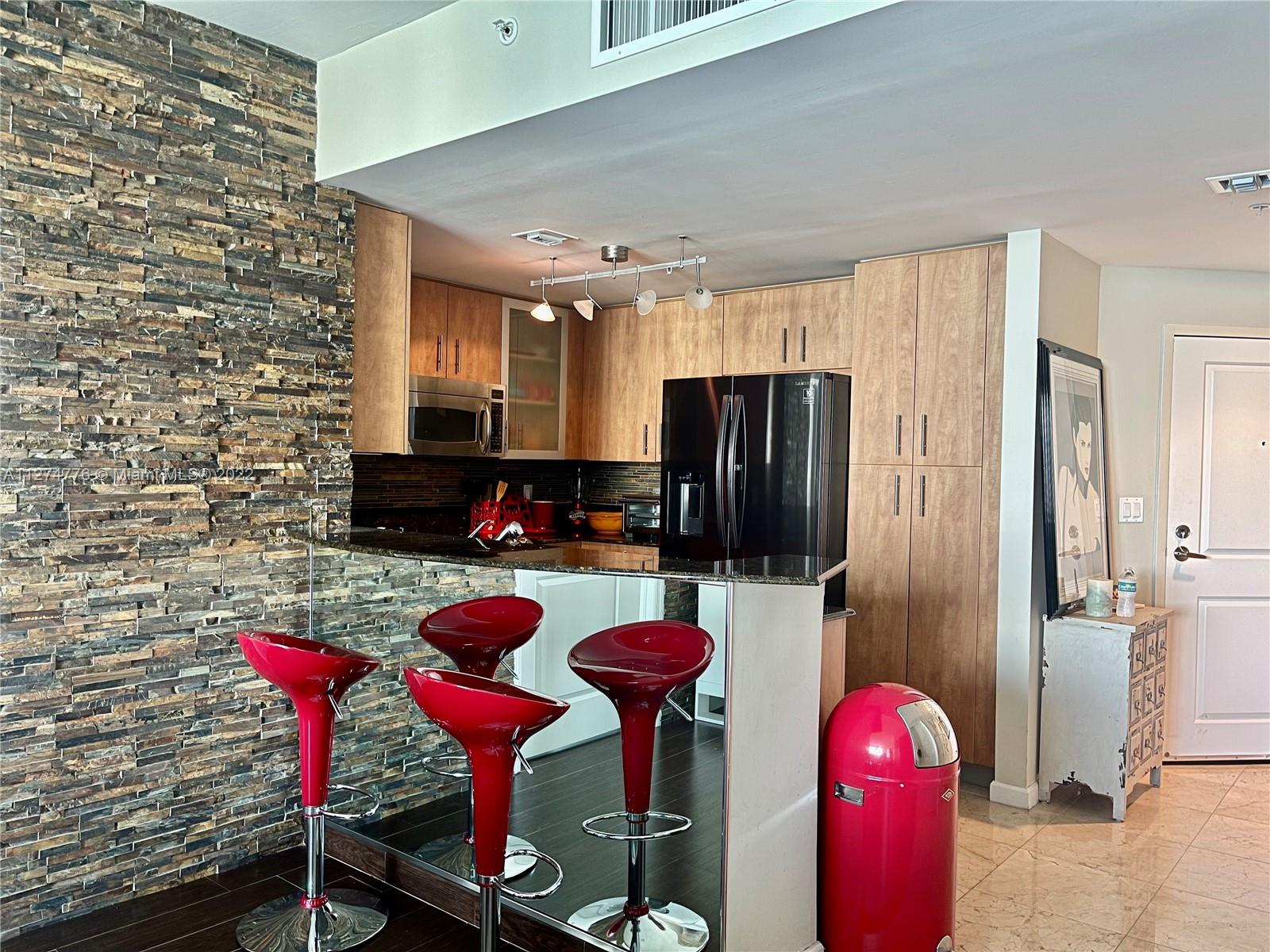 360 CONDO A - Residential Lease