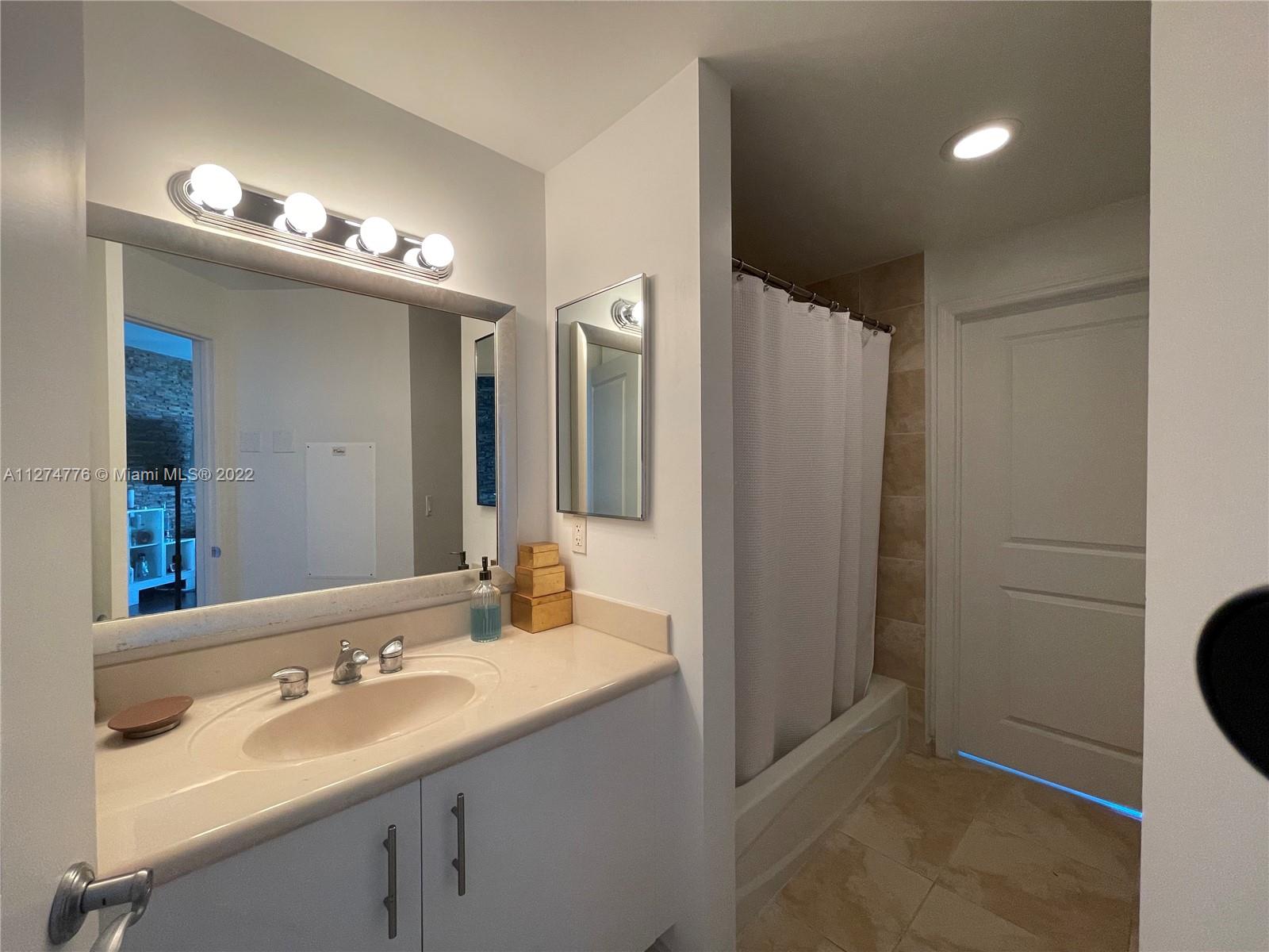 360 CONDO A - Residential Lease