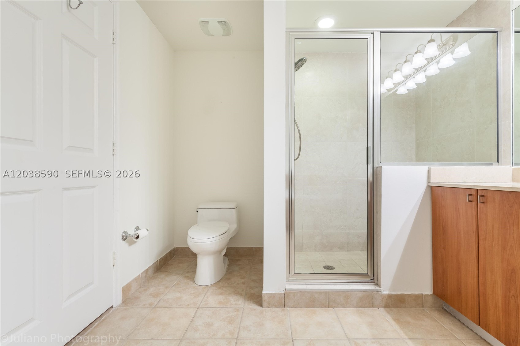 PUERTA DE PALMAS CONDO - Residential