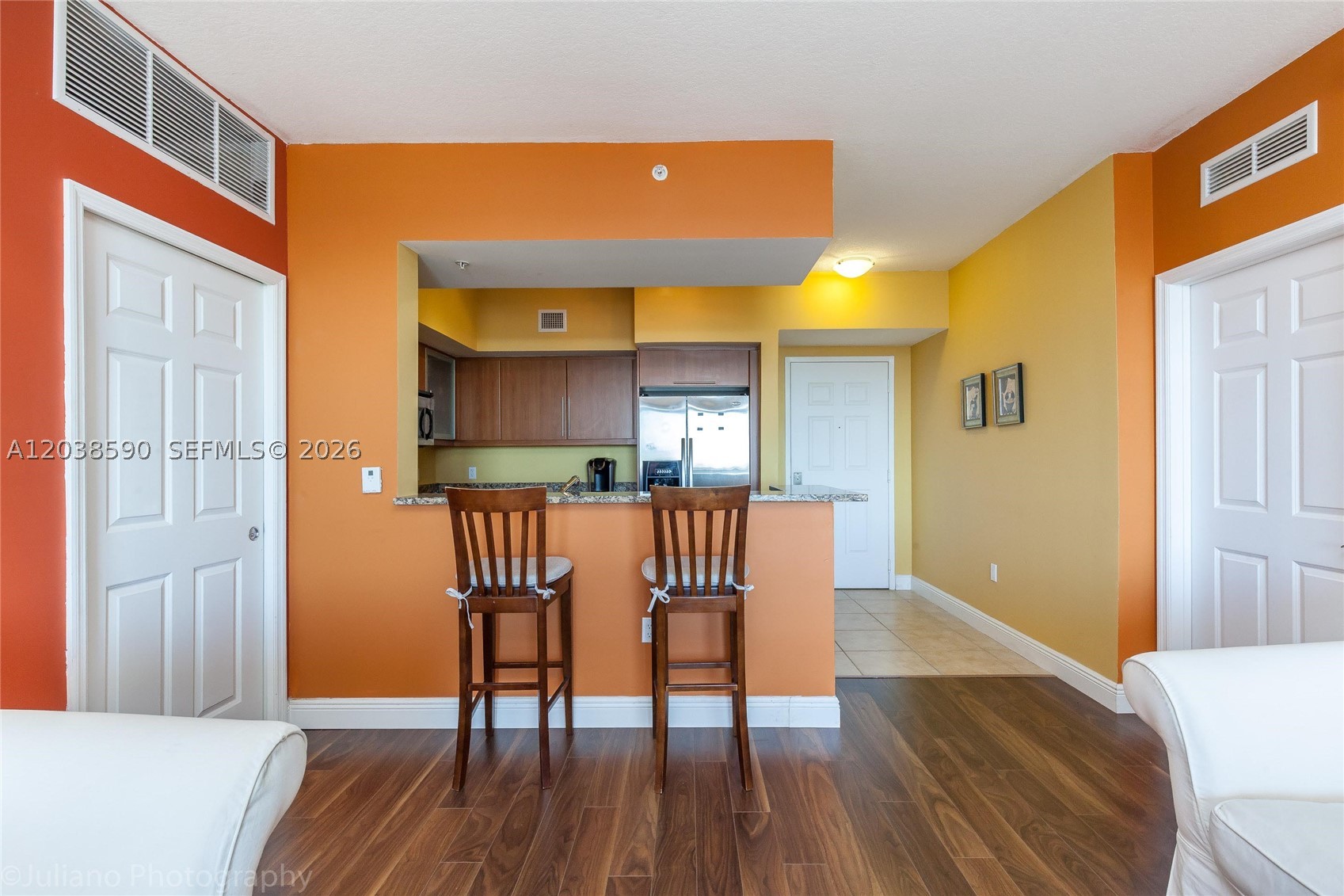 PUERTA DE PALMAS CONDO - Residential