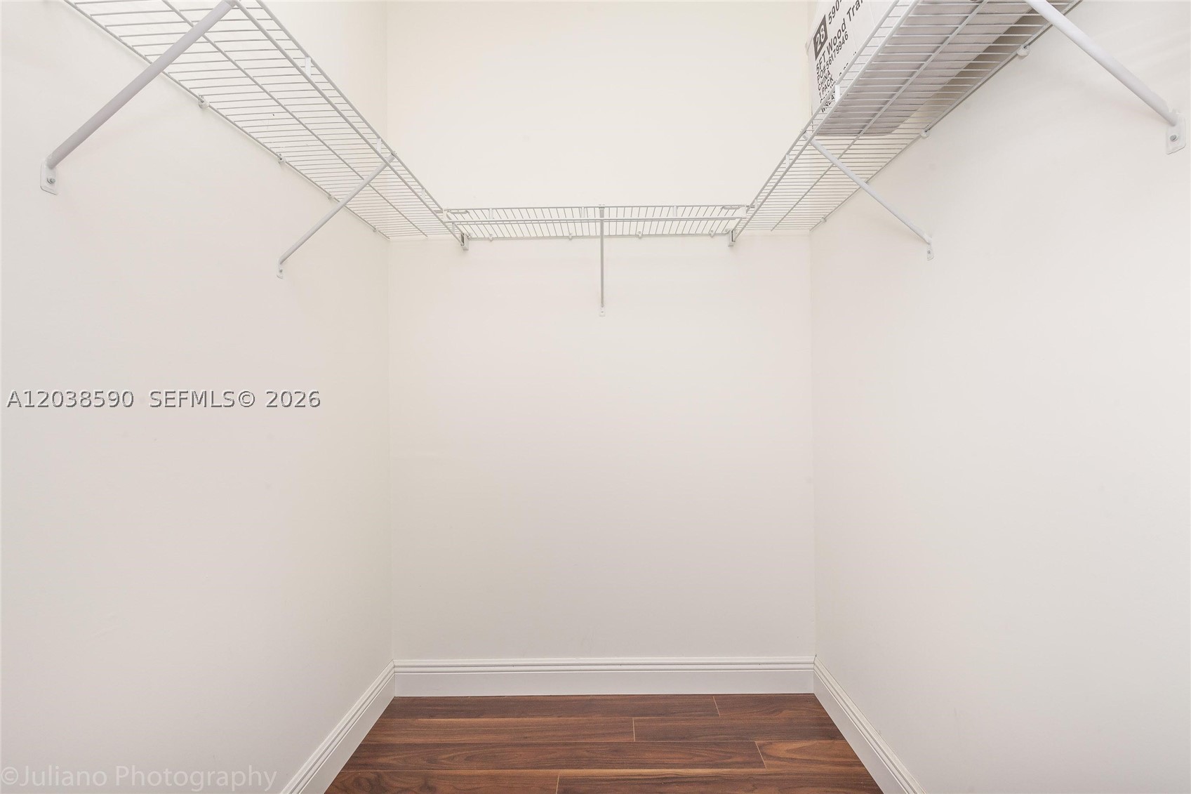 PUERTA DE PALMAS CONDO - Residential