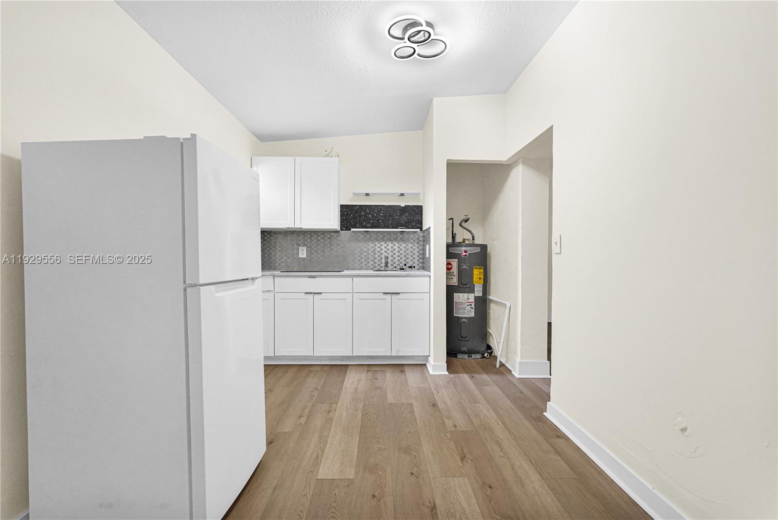 PULLMAN PK - Residential Lease