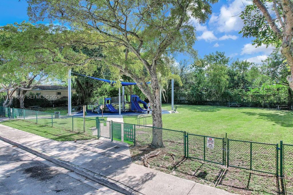 PULLMAN PK - Residential Lease