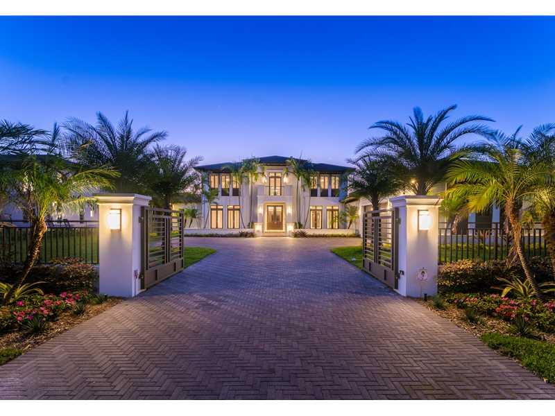 The newest magnificent acre mega residence on sought-after N.Pinecrest Stritter Estate!Custom built by famed Kenner Homes,crafted with all luxuries imaginable. A brilliant blend of distinctive architecture and finest appointments.Cutting edge smart house, deluxe gourmet kitchen,media/game room.Sumptuous &lavish master. Great floor plan for grand scale entertaining and modern comforts for family living. Inviting and enviable 50' heated pool! Summer kitchen. Lush grounds and plantings. Outstanding offering.