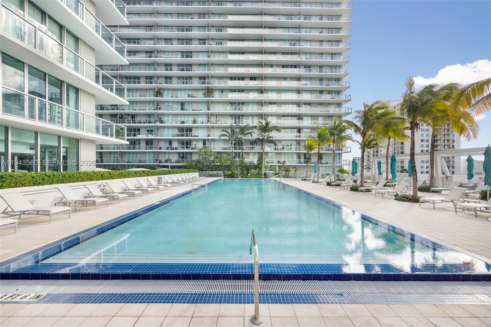 THE AXIS ON BRICKELL COND - Residential