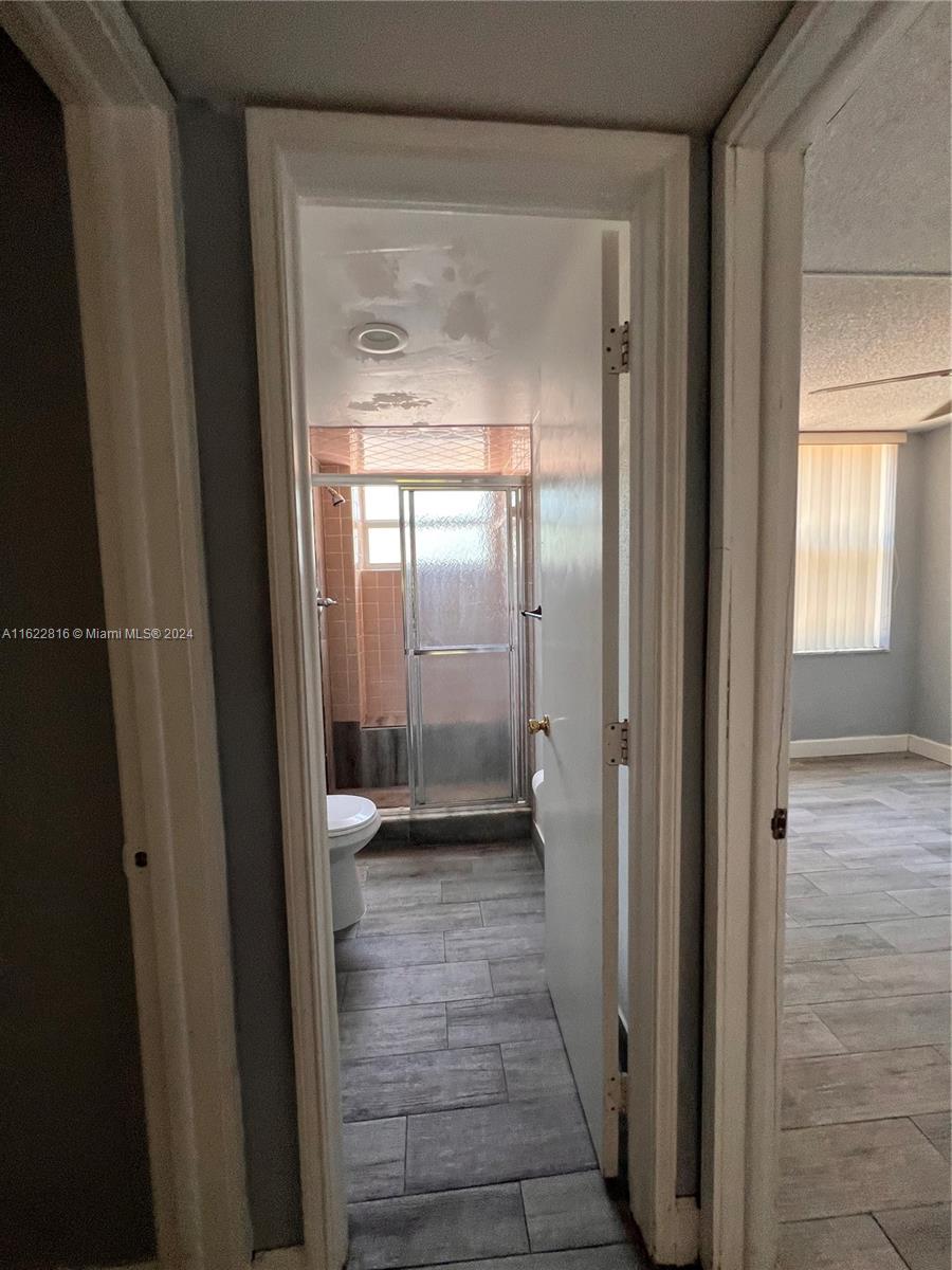 LIVE OAK CONDO FIVE - Residential Lease