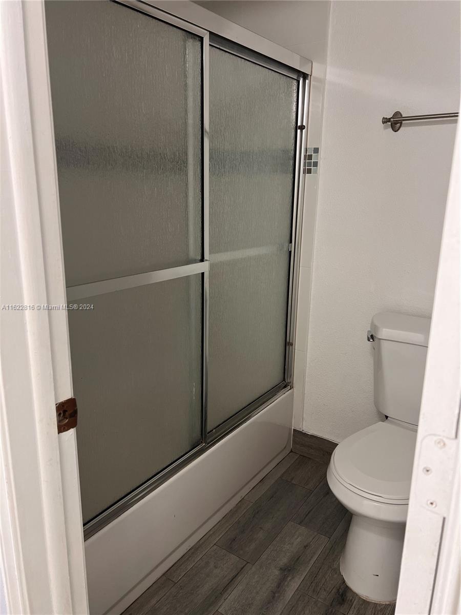 LIVE OAK CONDO FIVE - Residential Lease