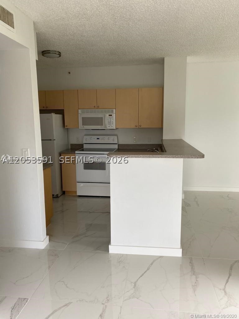 EL-AD NOB HILL CONDO - Residential Lease