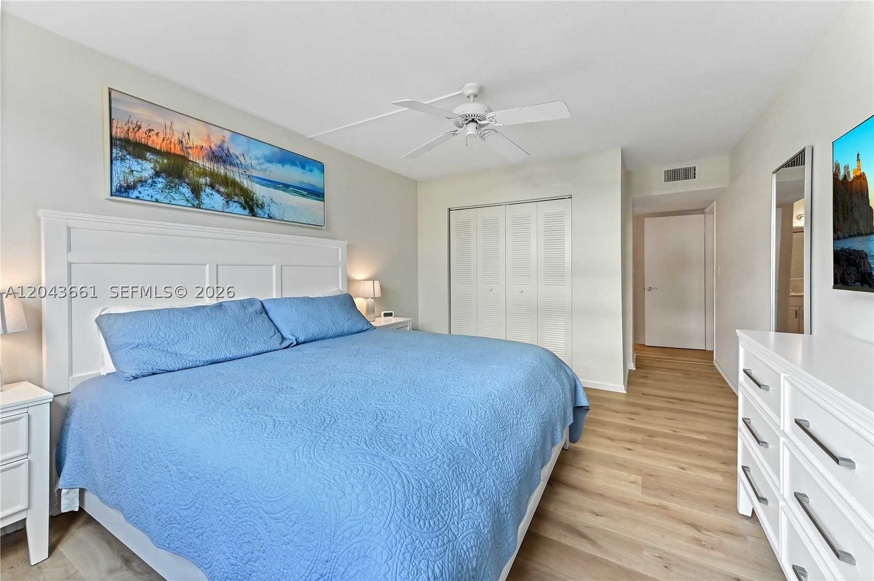 LE CHATEAU ROYAL CONDO - Residential