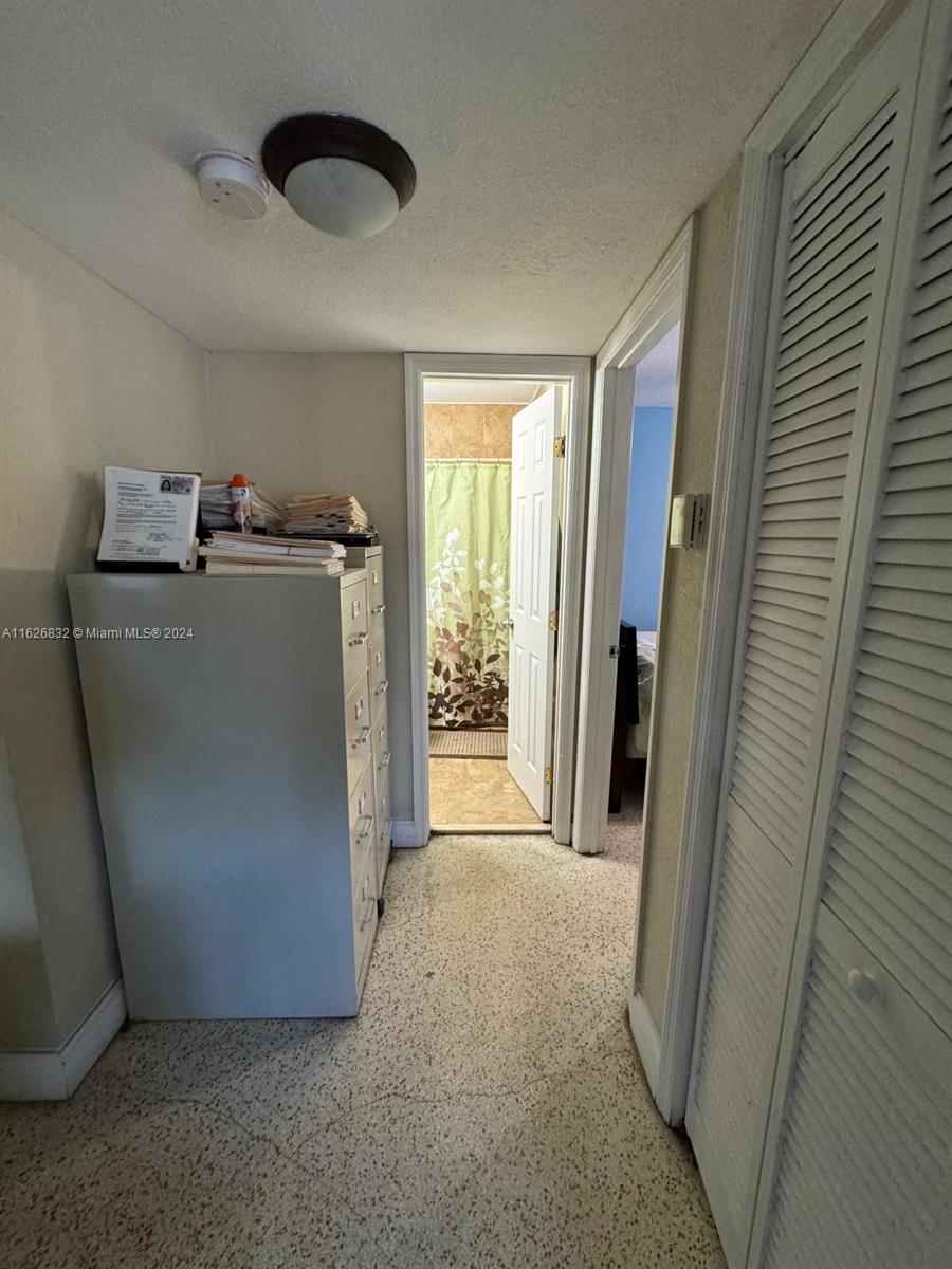 RIVERSIDE FARMS - Residential