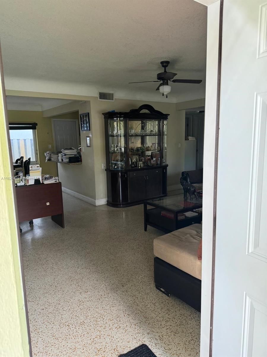 RIVERSIDE FARMS - Residential