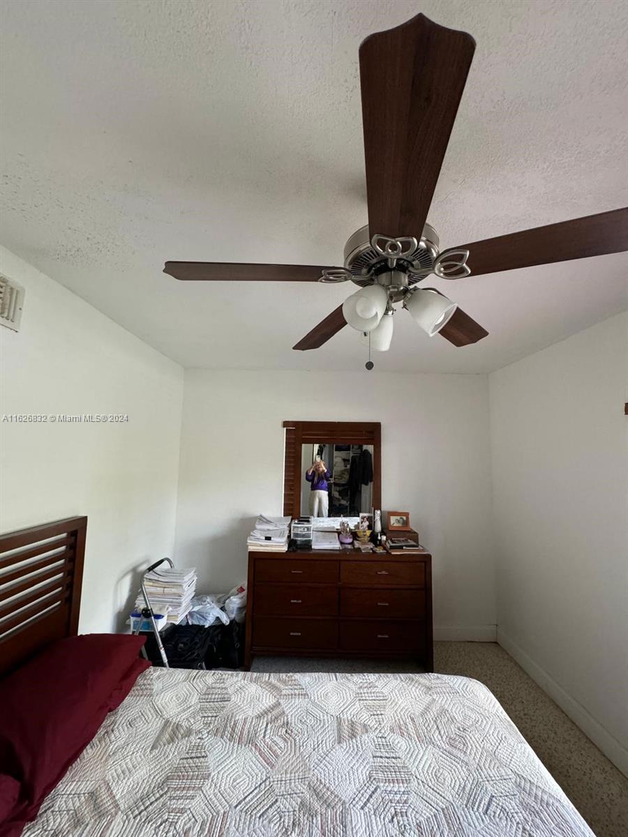 RIVERSIDE FARMS - Residential