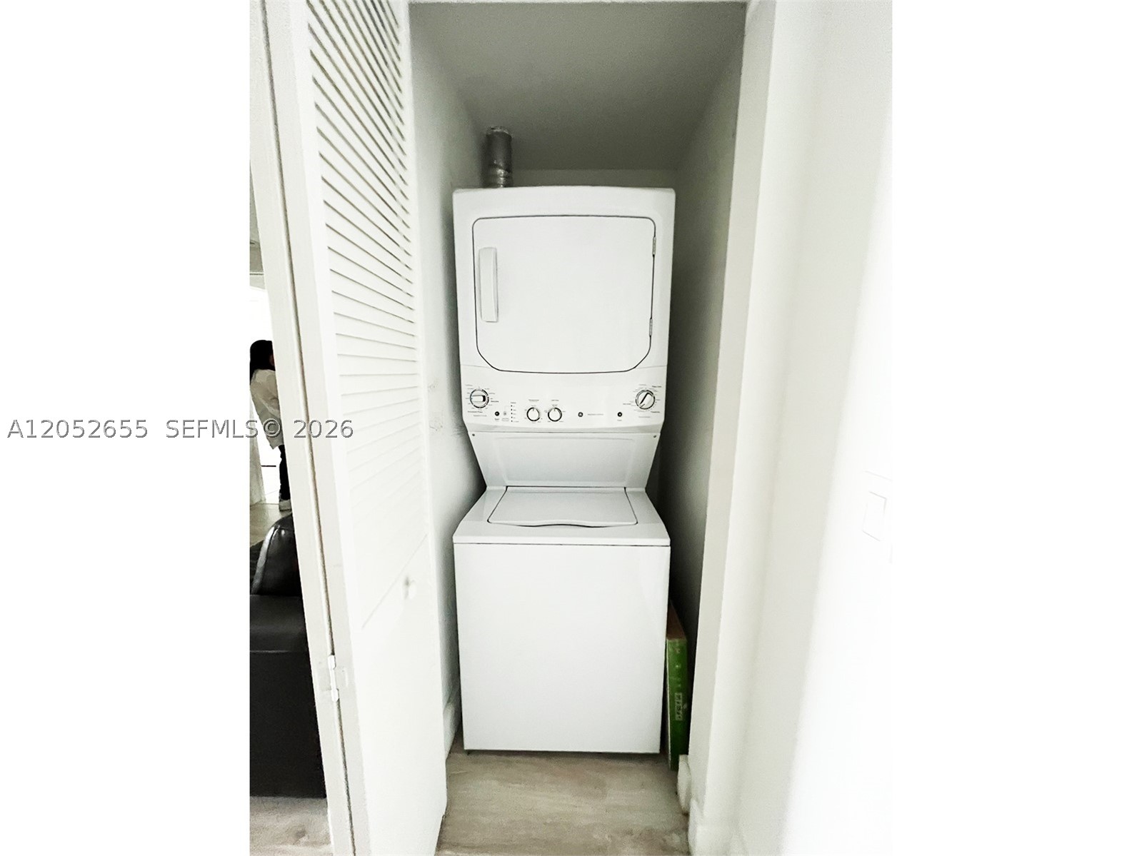 3401 MIDTOWN CONDO - Residential Lease