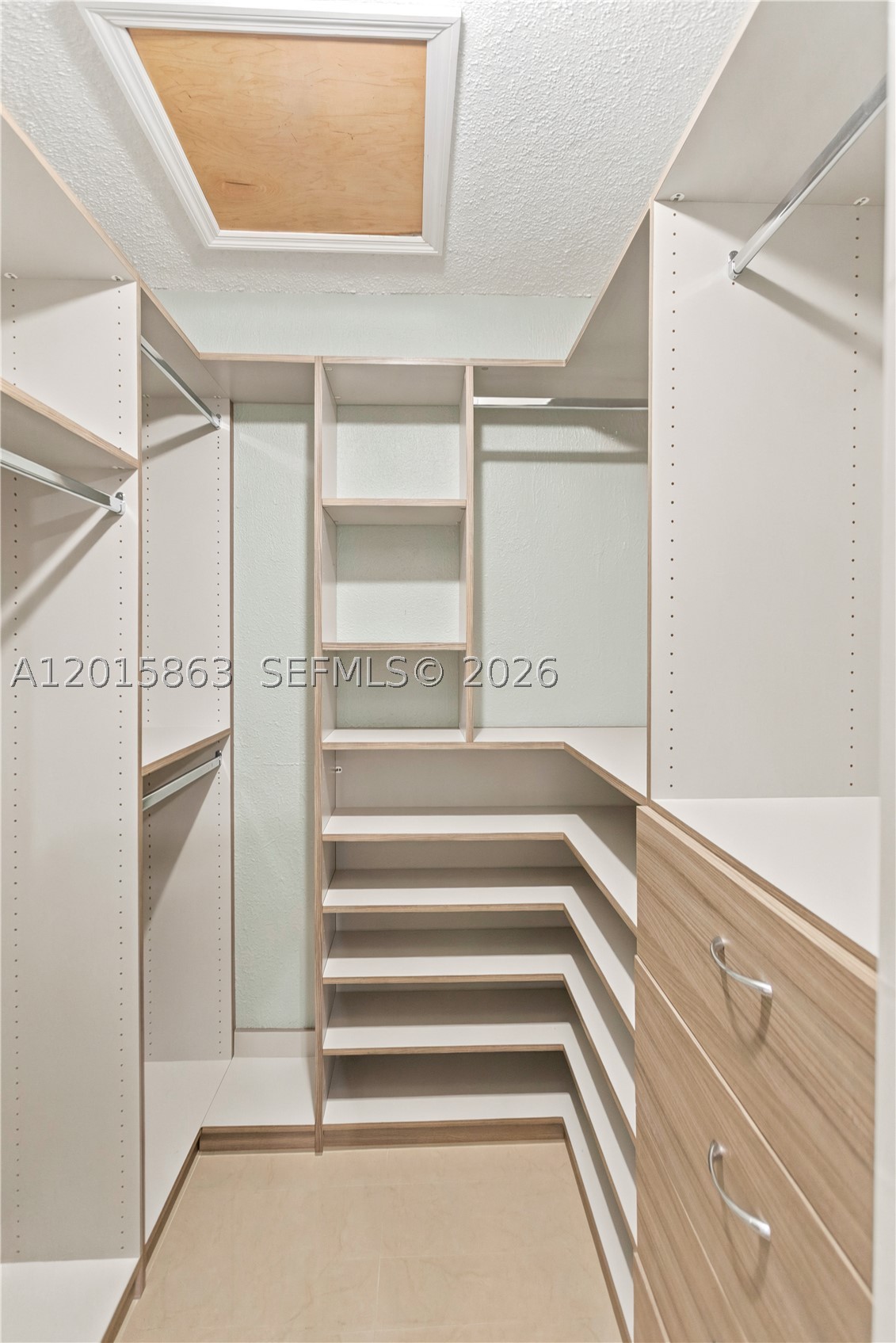 ALAMEDA BY THE LAKE - Residential