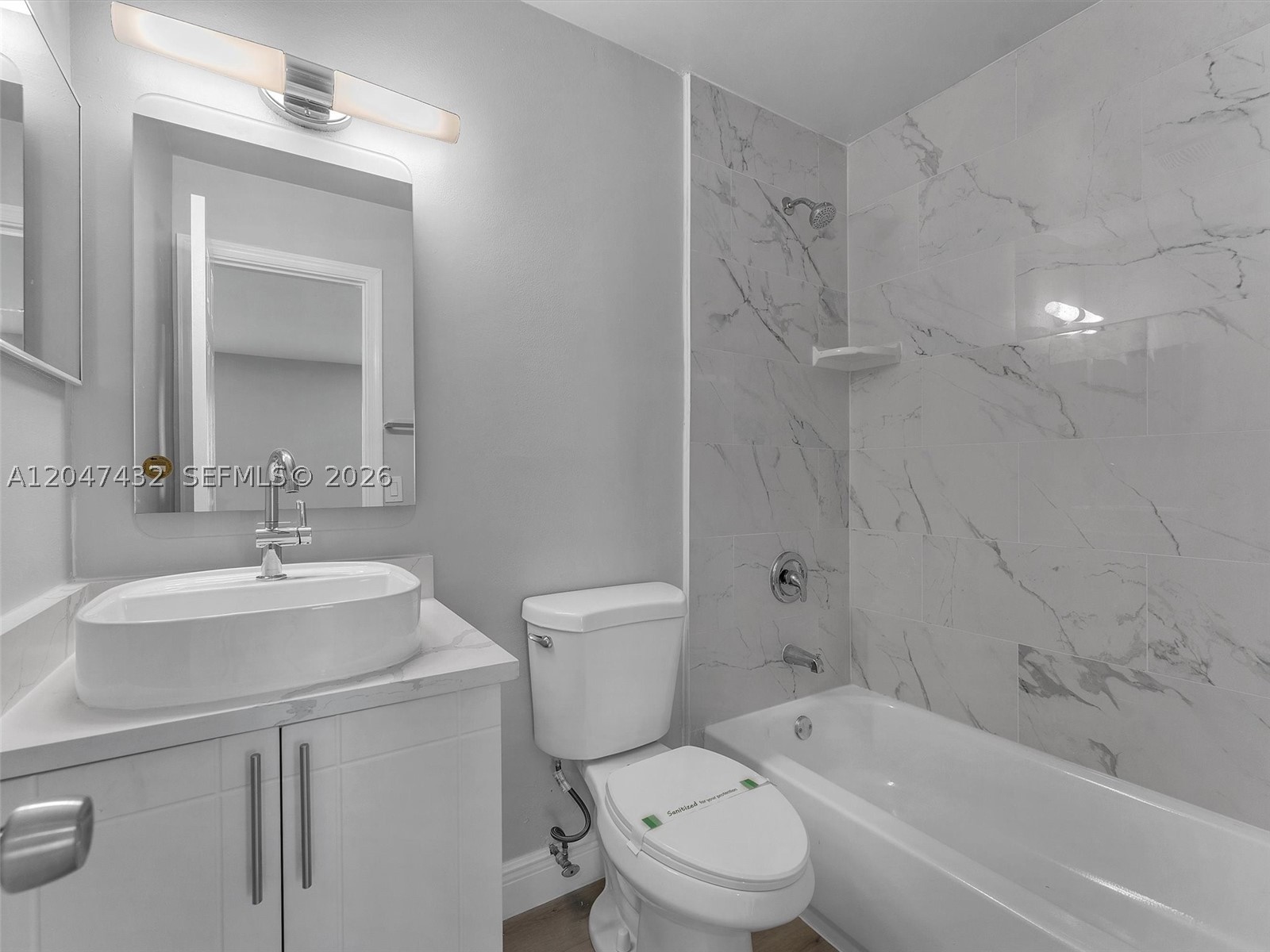 CORAL SPRINGS LAKES - Residential Lease