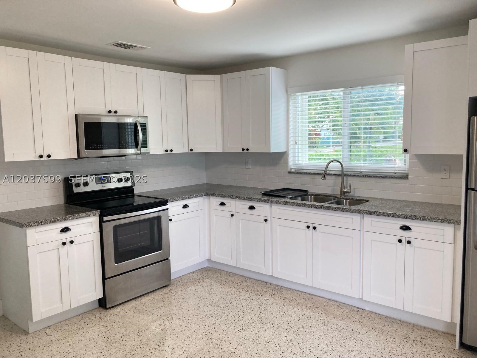 ADRIATIC SUB - Residential Lease