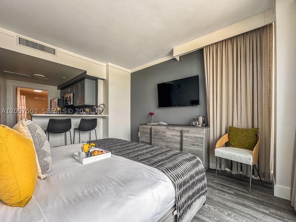 MUTINY PARK CONDO - Residential