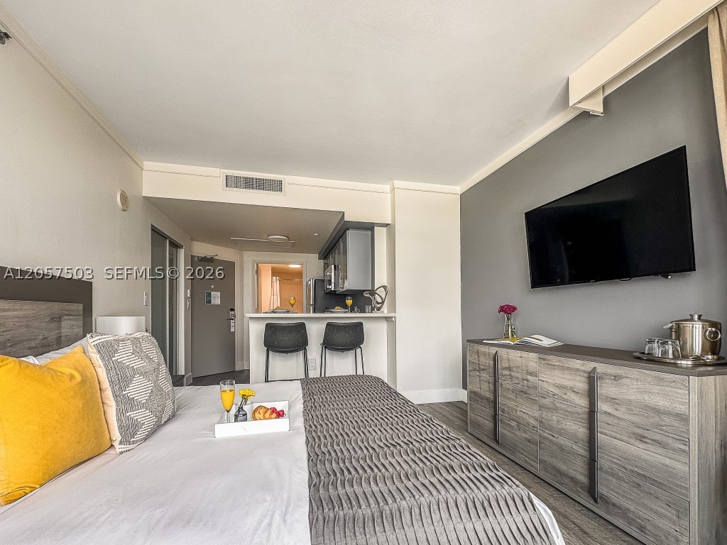 MUTINY PARK CONDO - Residential