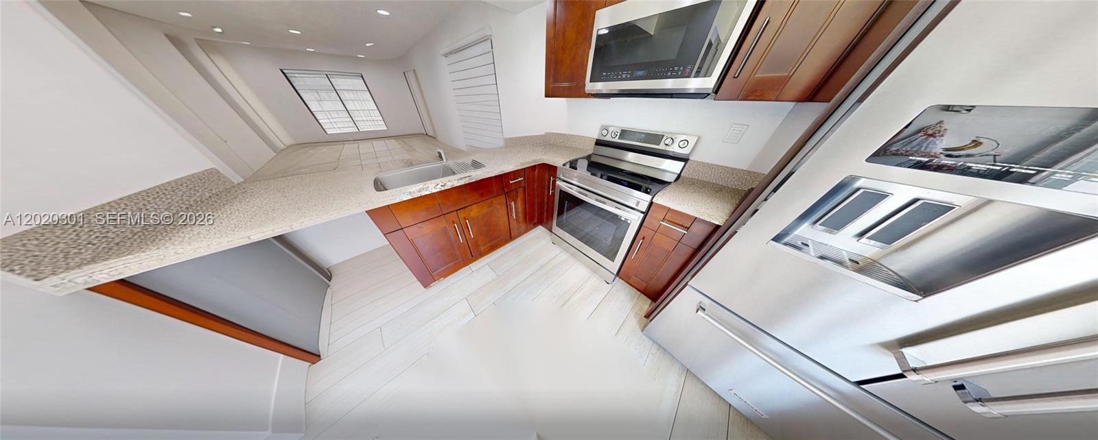 LAKES BY THE BAY SEC 5 - Residential