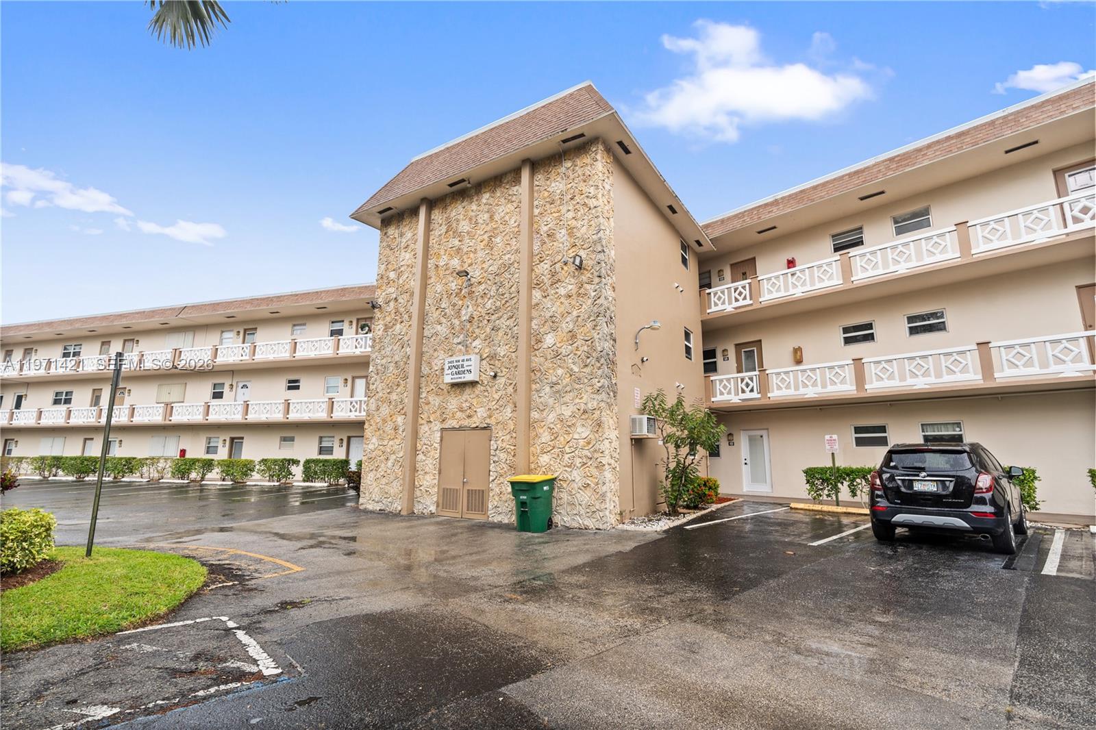 ALOHA GARDENS CONDO - Residential