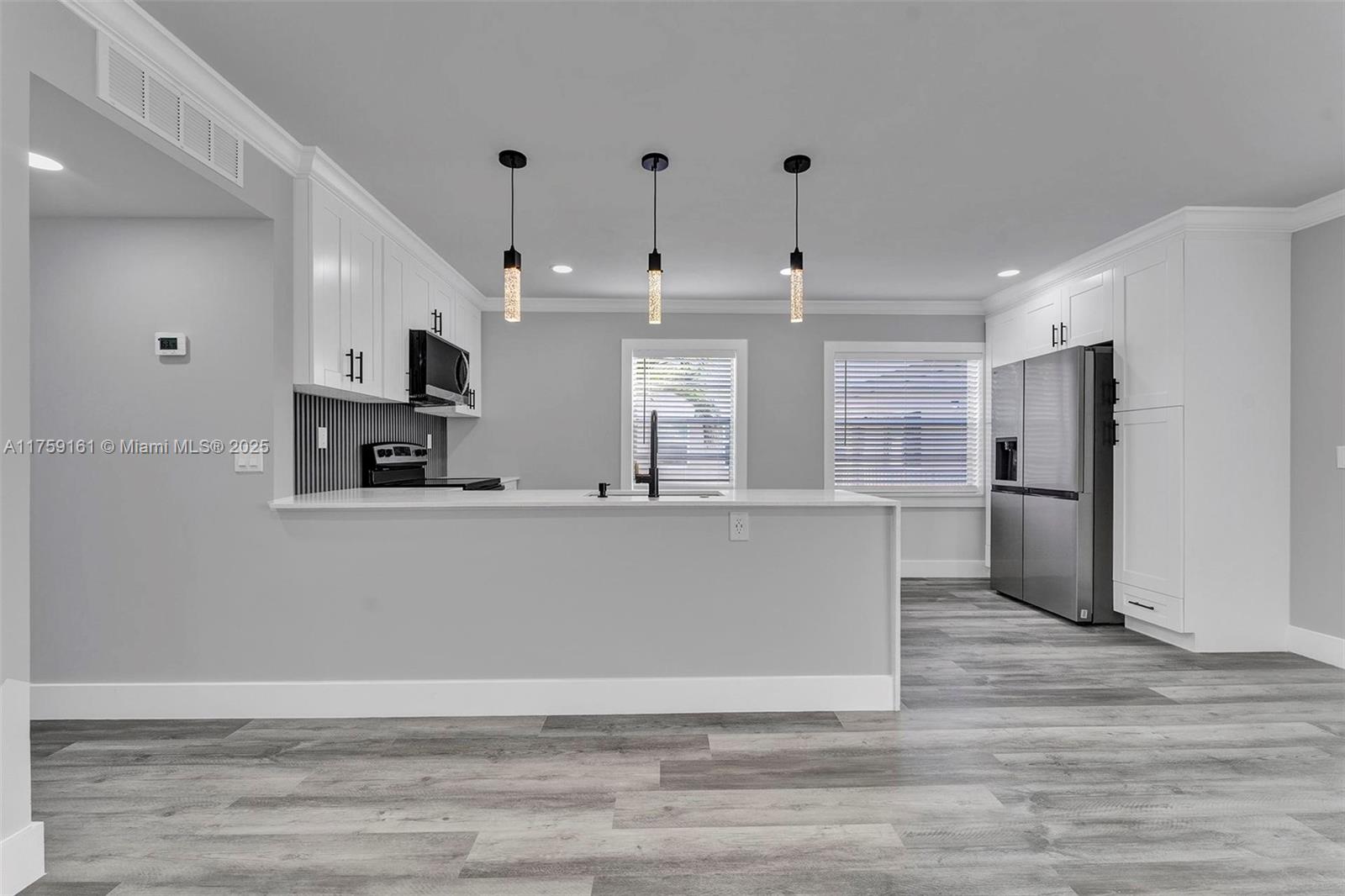 KINGS POINT FLANDERS COND - Residential