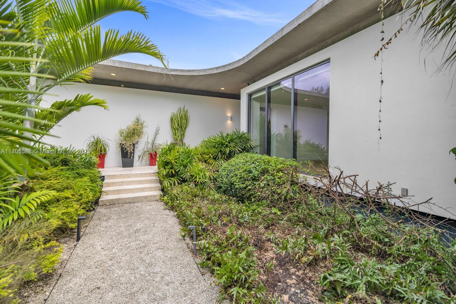 PINE TREE ESTATES - Residential