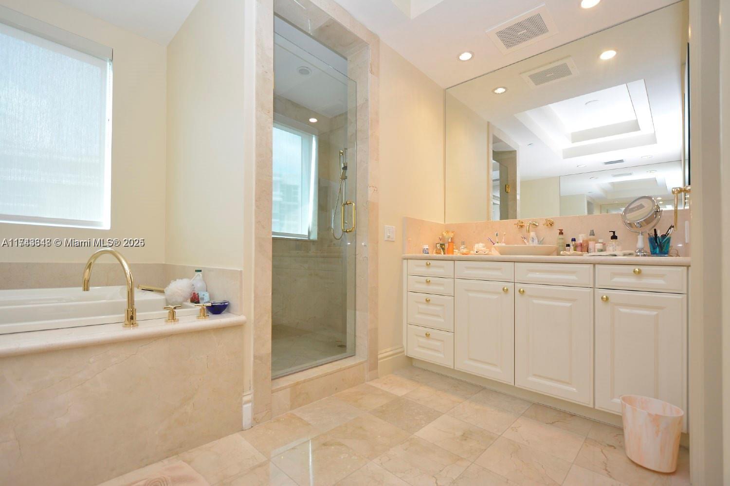 10295 COLLINS AVE RESDNTA - Residential