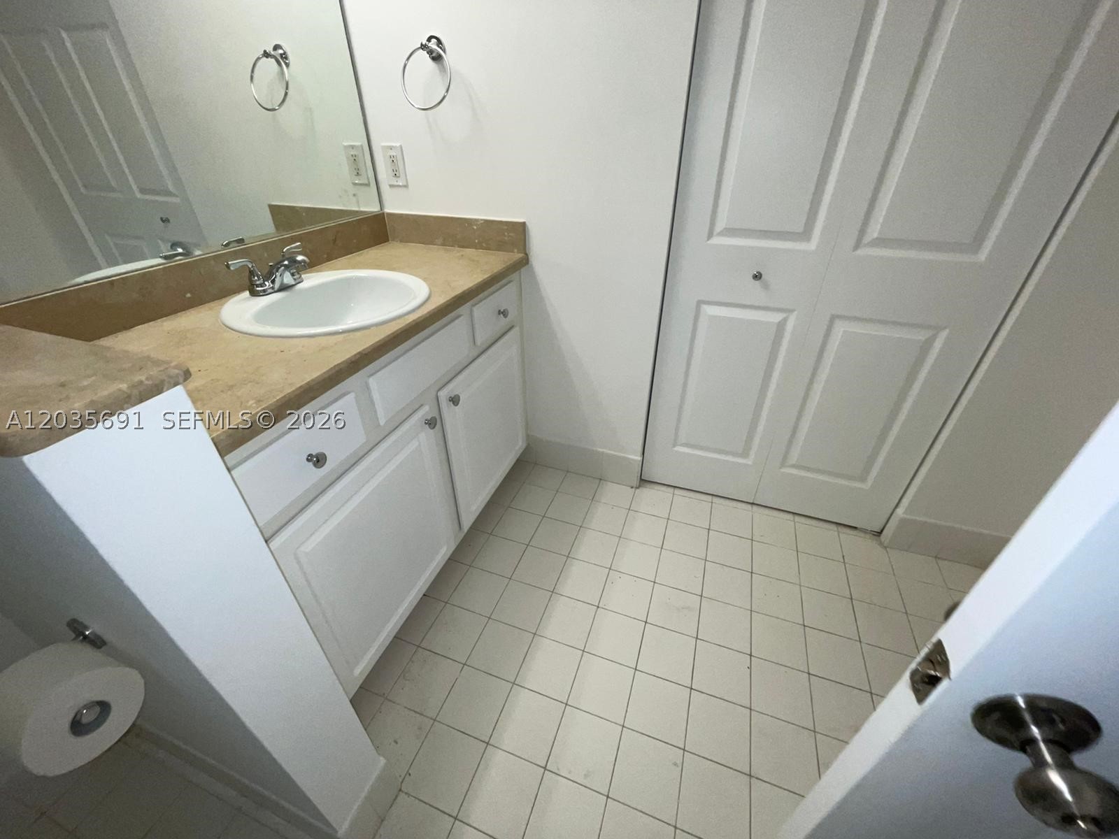 PALMS POINT(THE)CONDO - Residential Lease