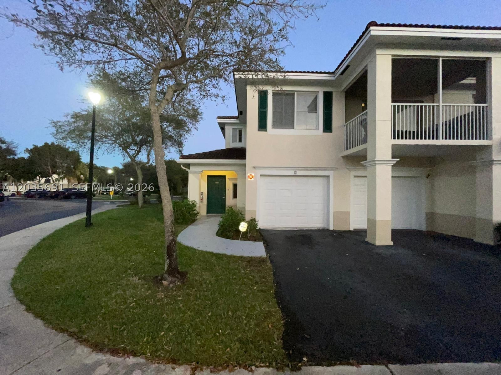 PALMS POINT(THE)CONDO - Residential Lease