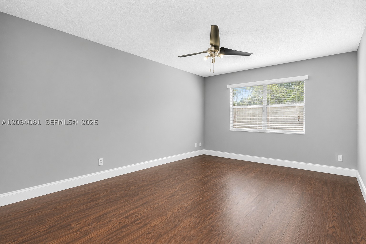 INVERRARY COUNTRY CLUB - Residential Lease