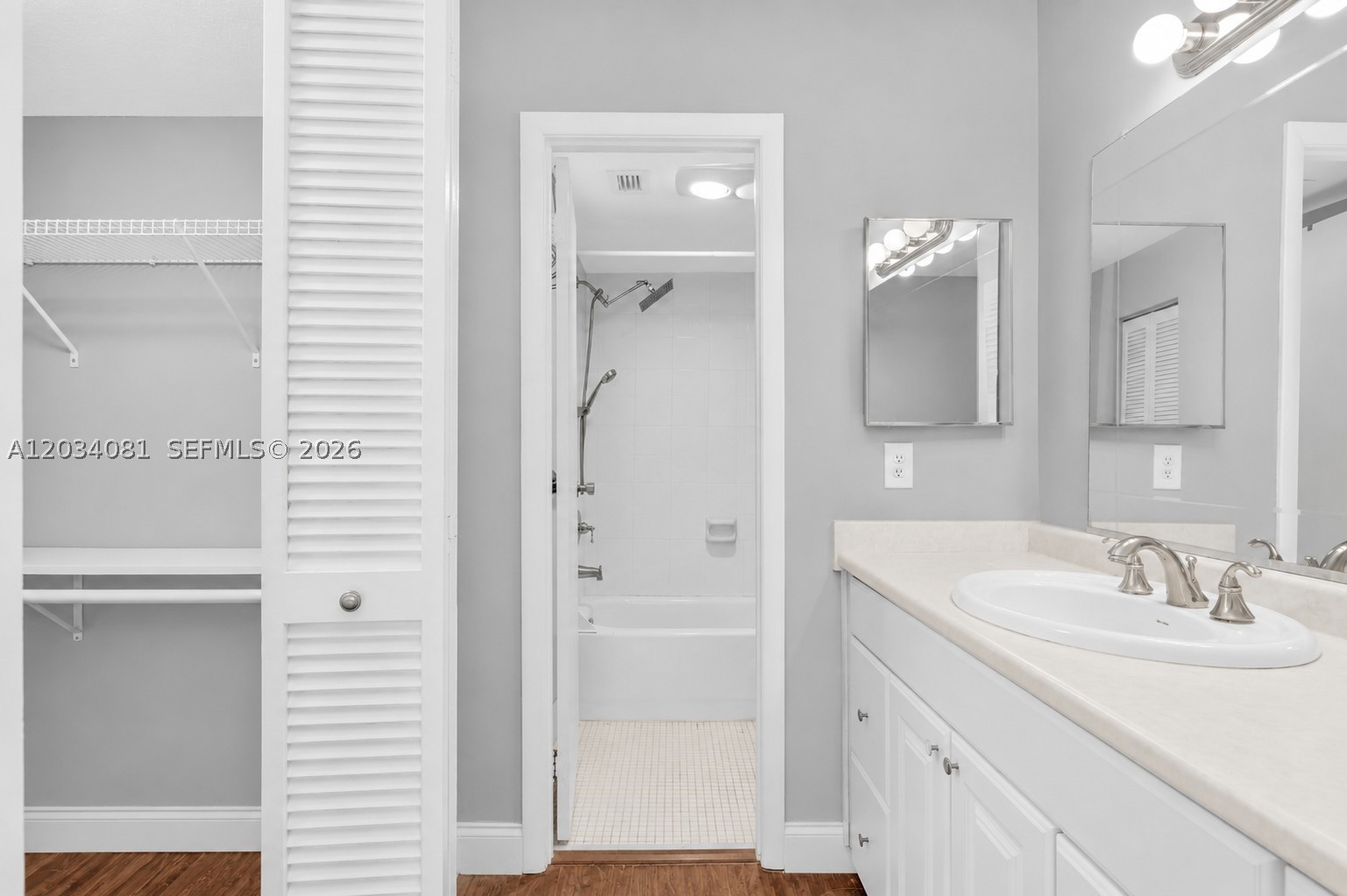 INVERRARY COUNTRY CLUB - Residential Lease