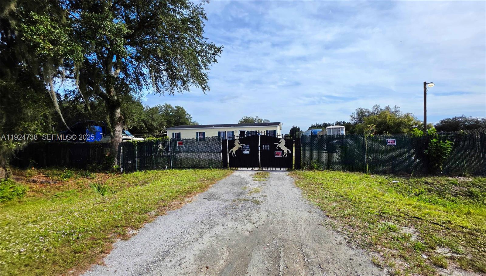 MONTURA RANCH EST 1 ST S/D - Residential