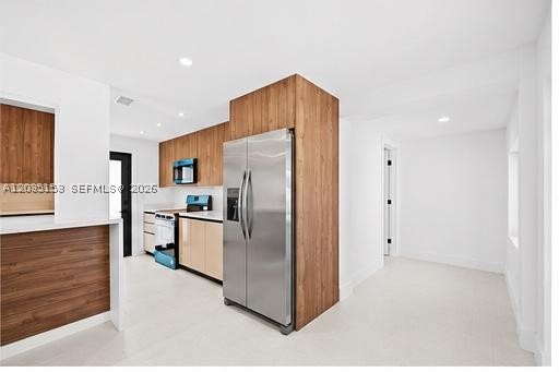 TROPICAL ESTS - Residential