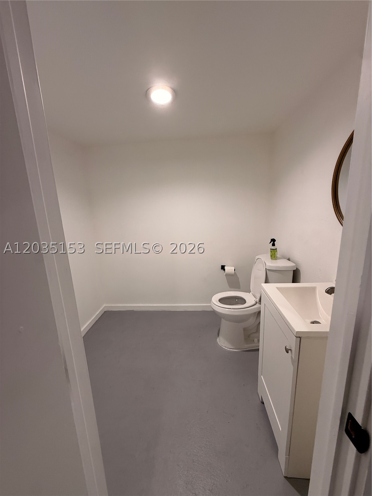 TROPICAL ESTS - Residential