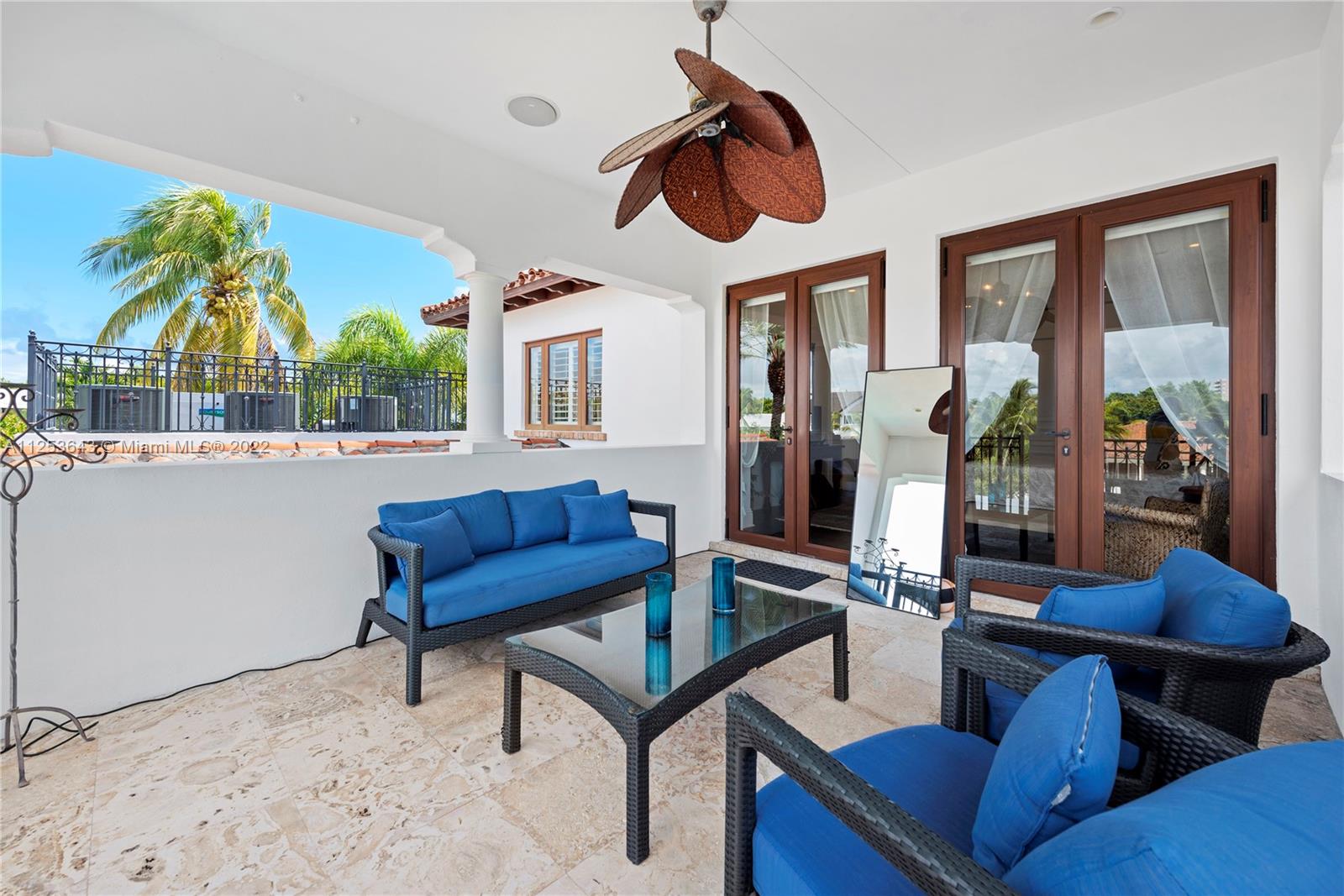 SUNRISE HARBOUR REV PL - Residential