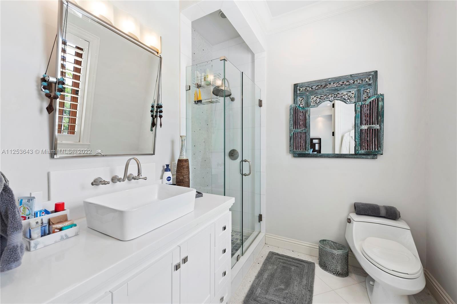 SUNRISE HARBOUR REV PL - Residential