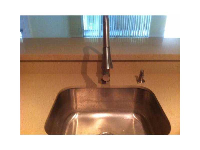 COCO PARC CONDO - Residential Lease
