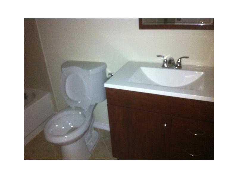 COCO PARC CONDO - Residential Lease
