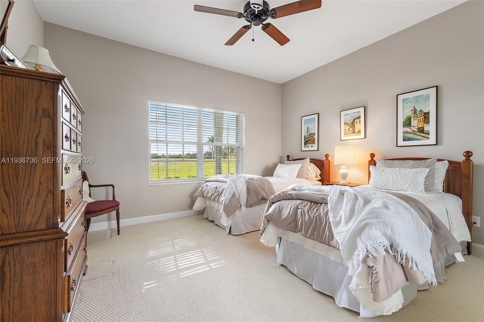 DOUBLE TREE - Residential