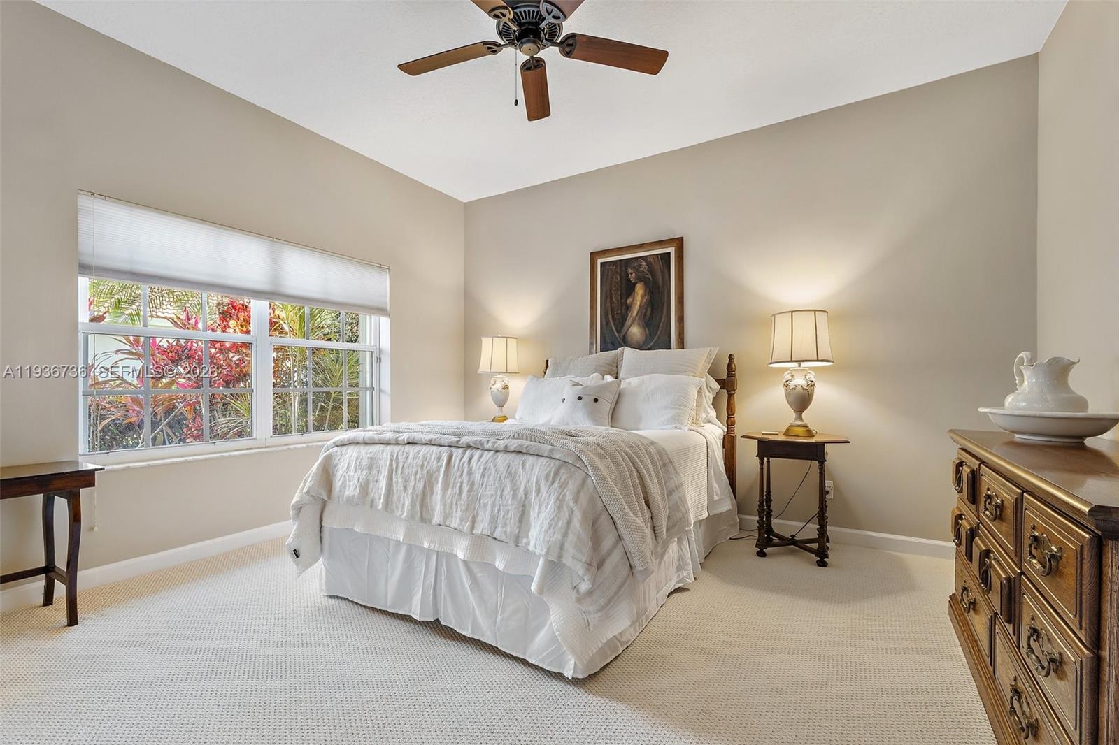 DOUBLE TREE - Residential