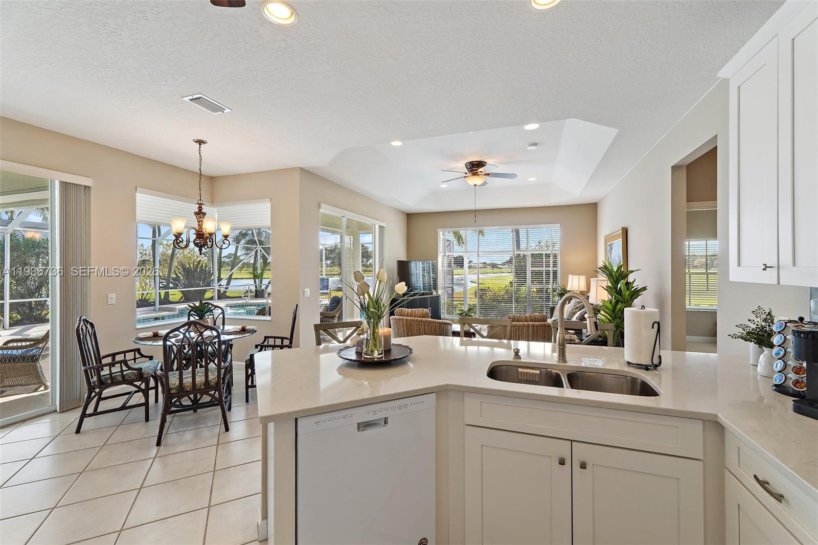 DOUBLE TREE - Residential