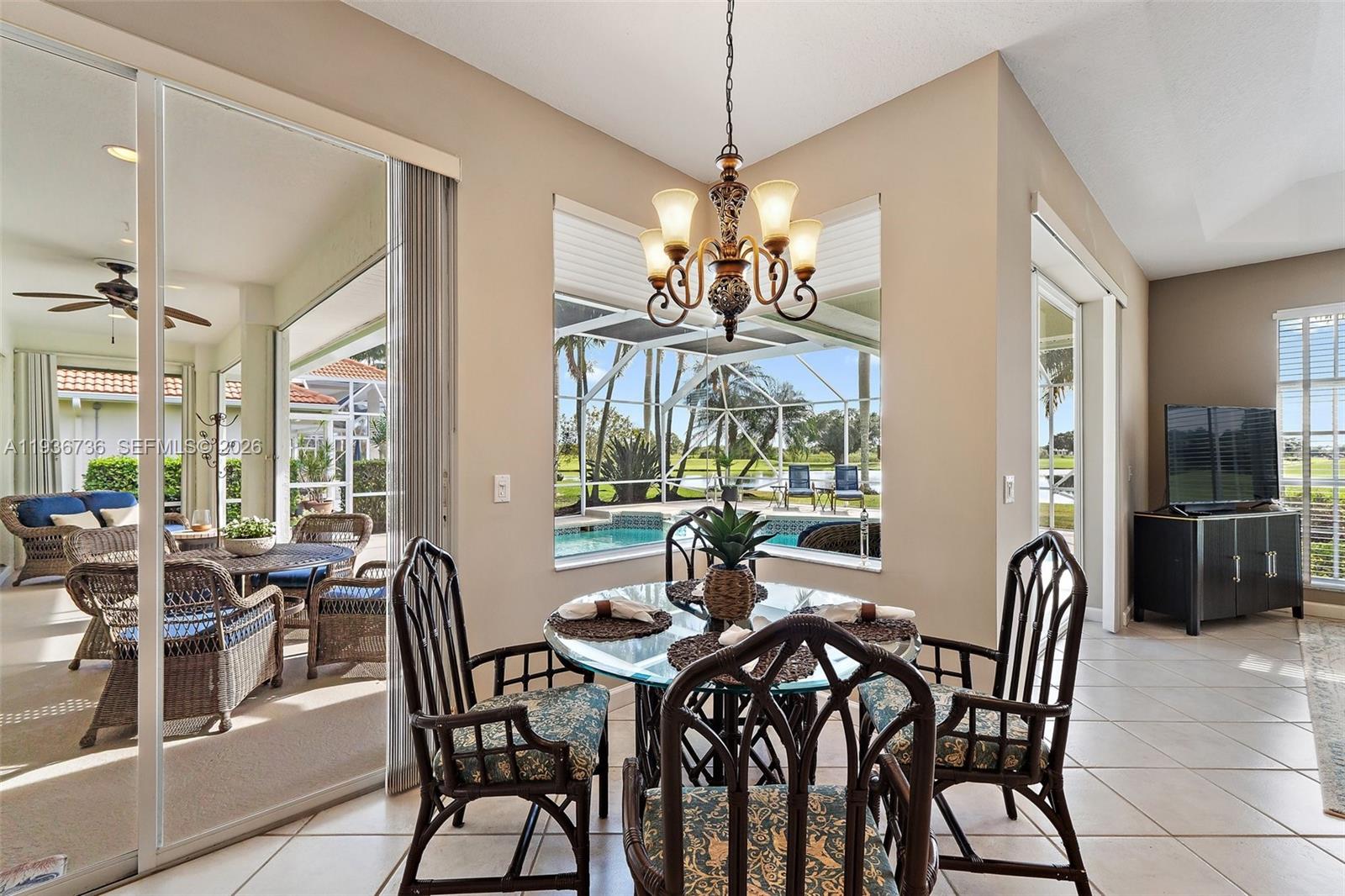 DOUBLE TREE - Residential