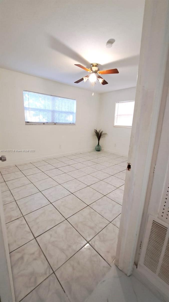 WASHINGTON PARK FOURTH AD - Residential Lease