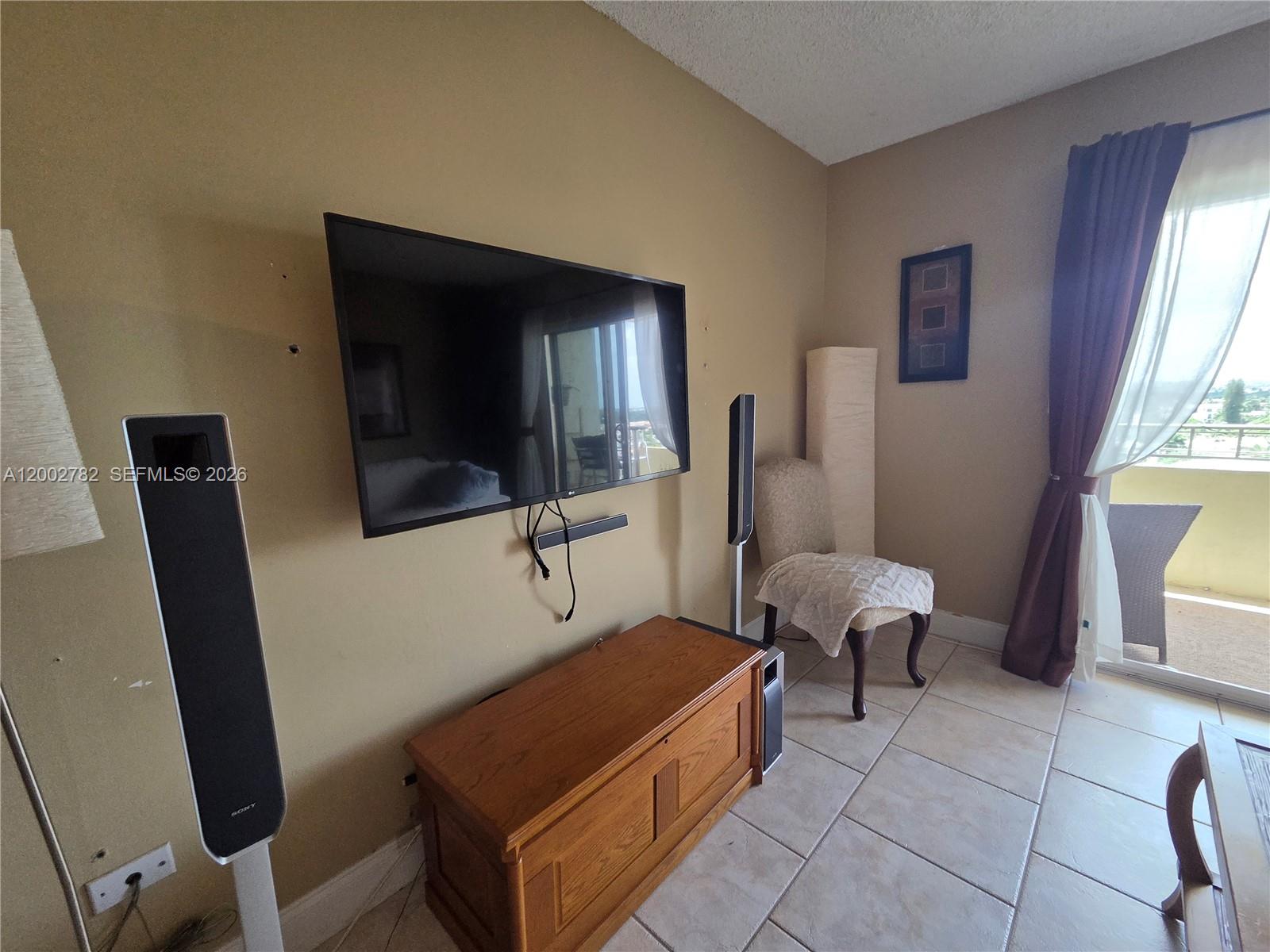 VICTORIA PARK TOWER CONDO - Residential