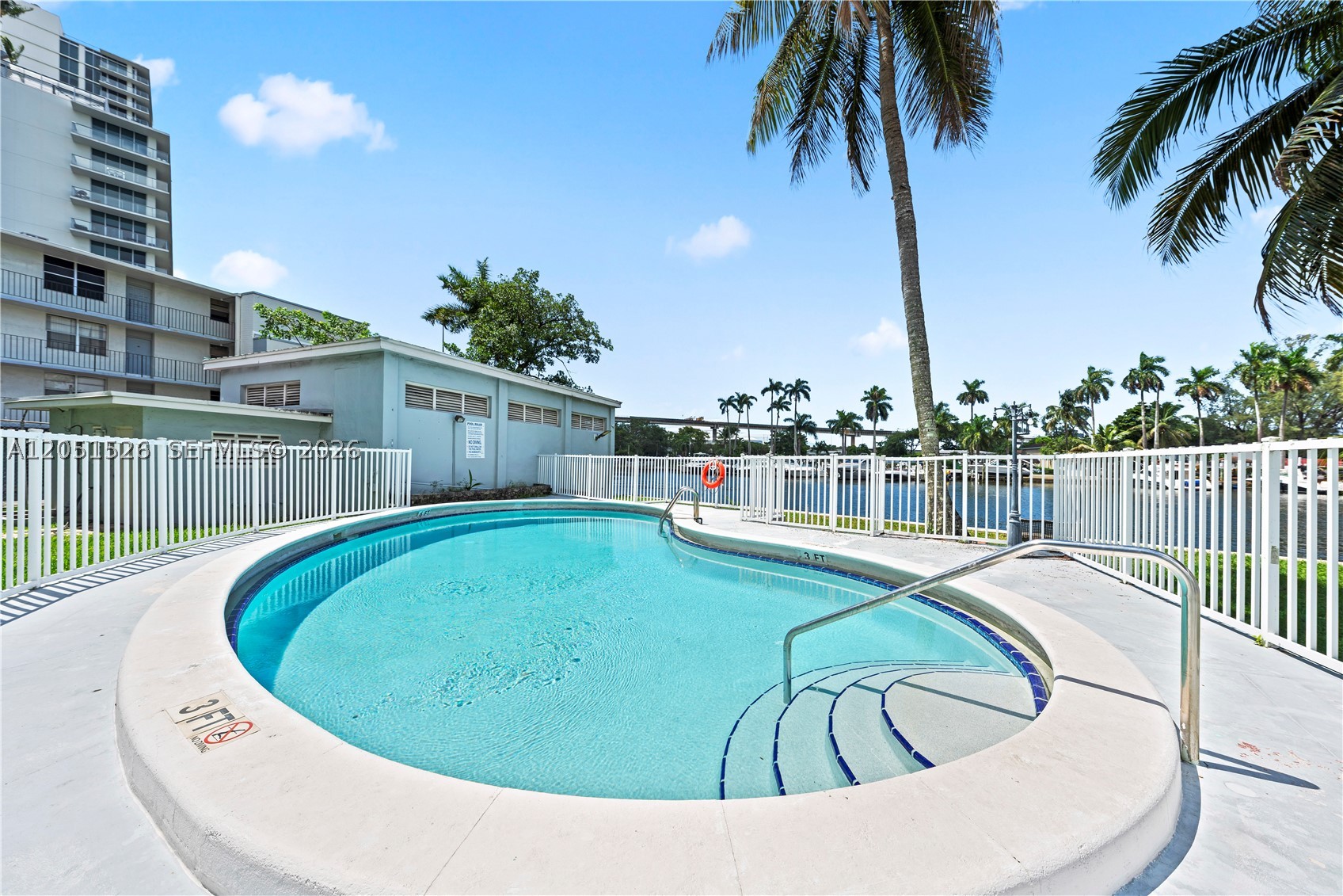 1610 RIVER PLACE CONDO - Residential