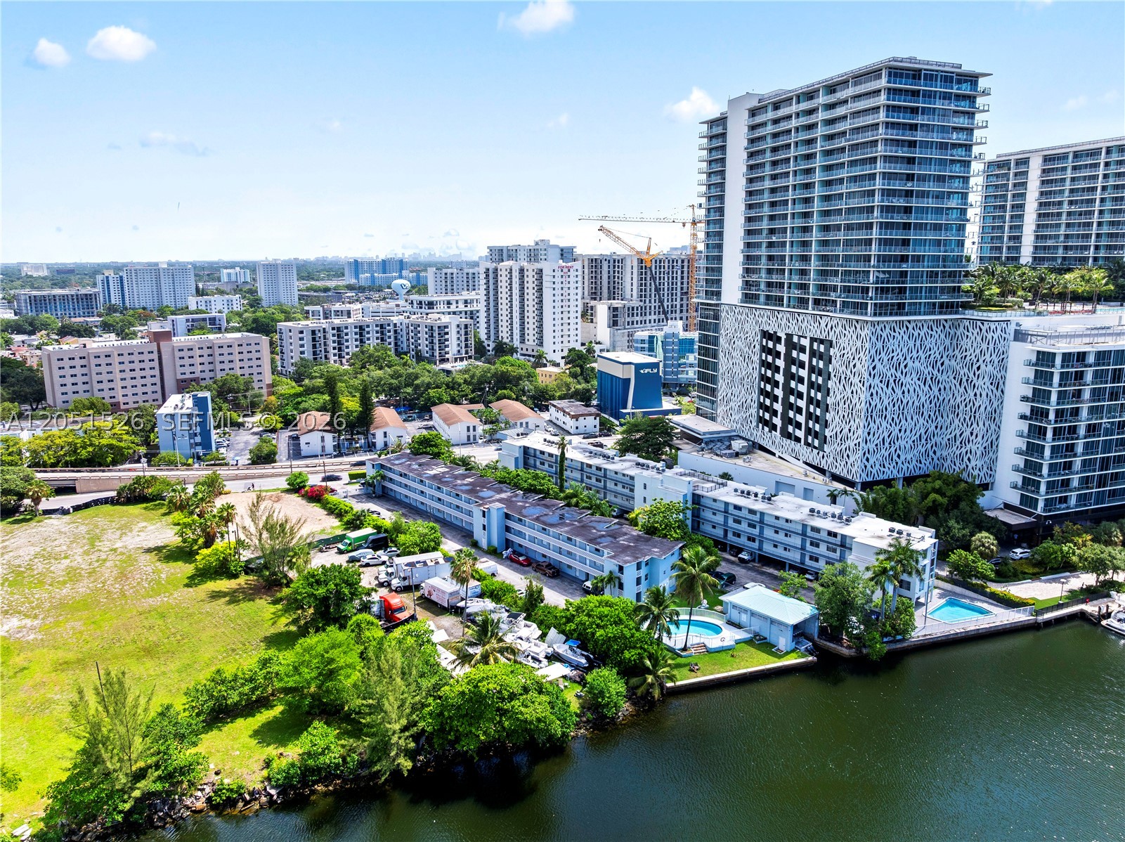1610 RIVER PLACE CONDO - Residential