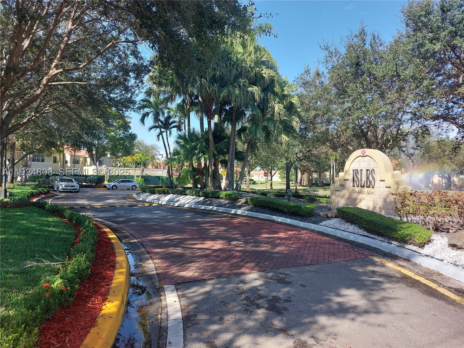 ISLES AT LAGO MAR CONDO - Residential
